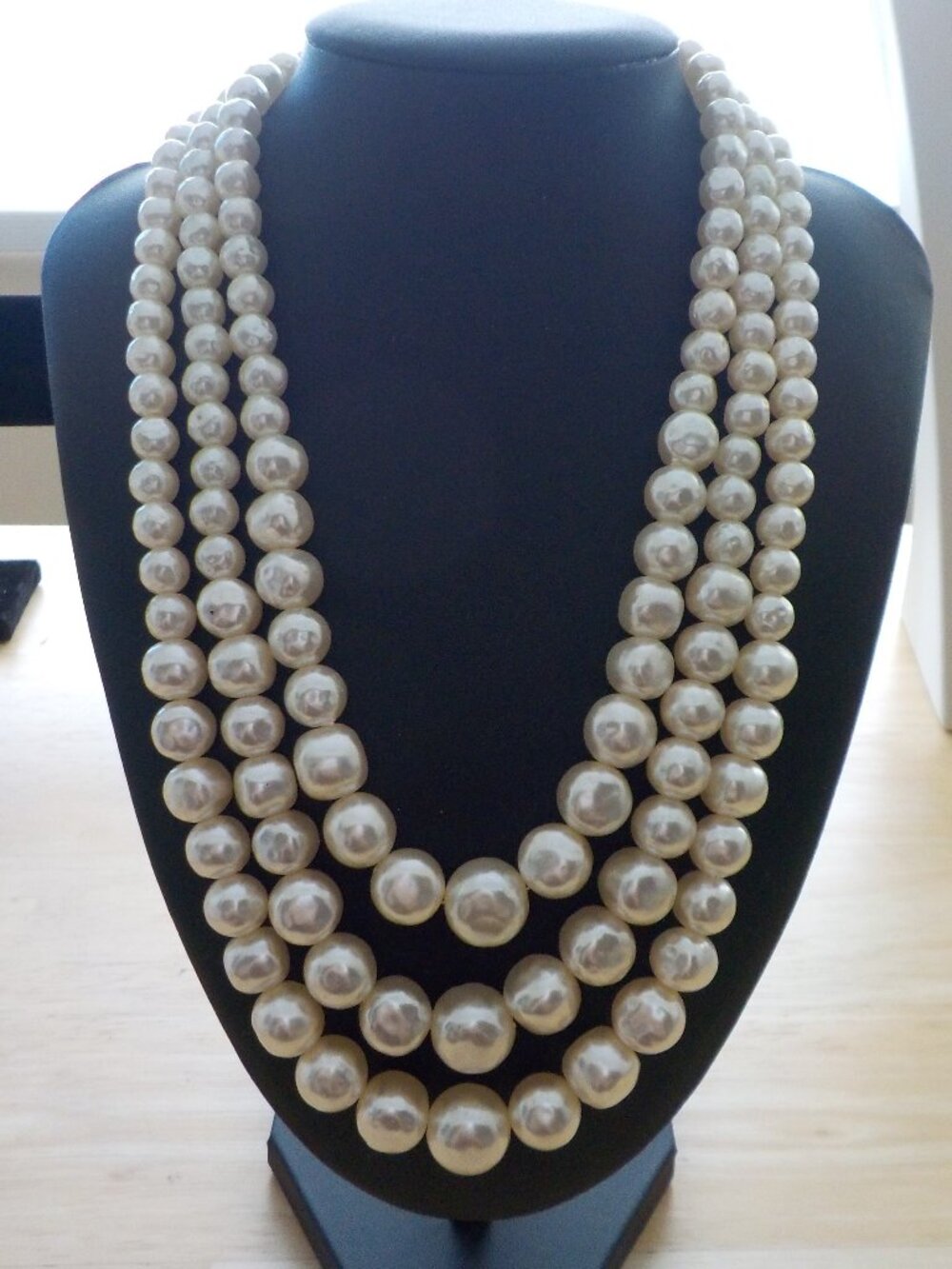 Necklace - Pearls - Three Strand (3003)